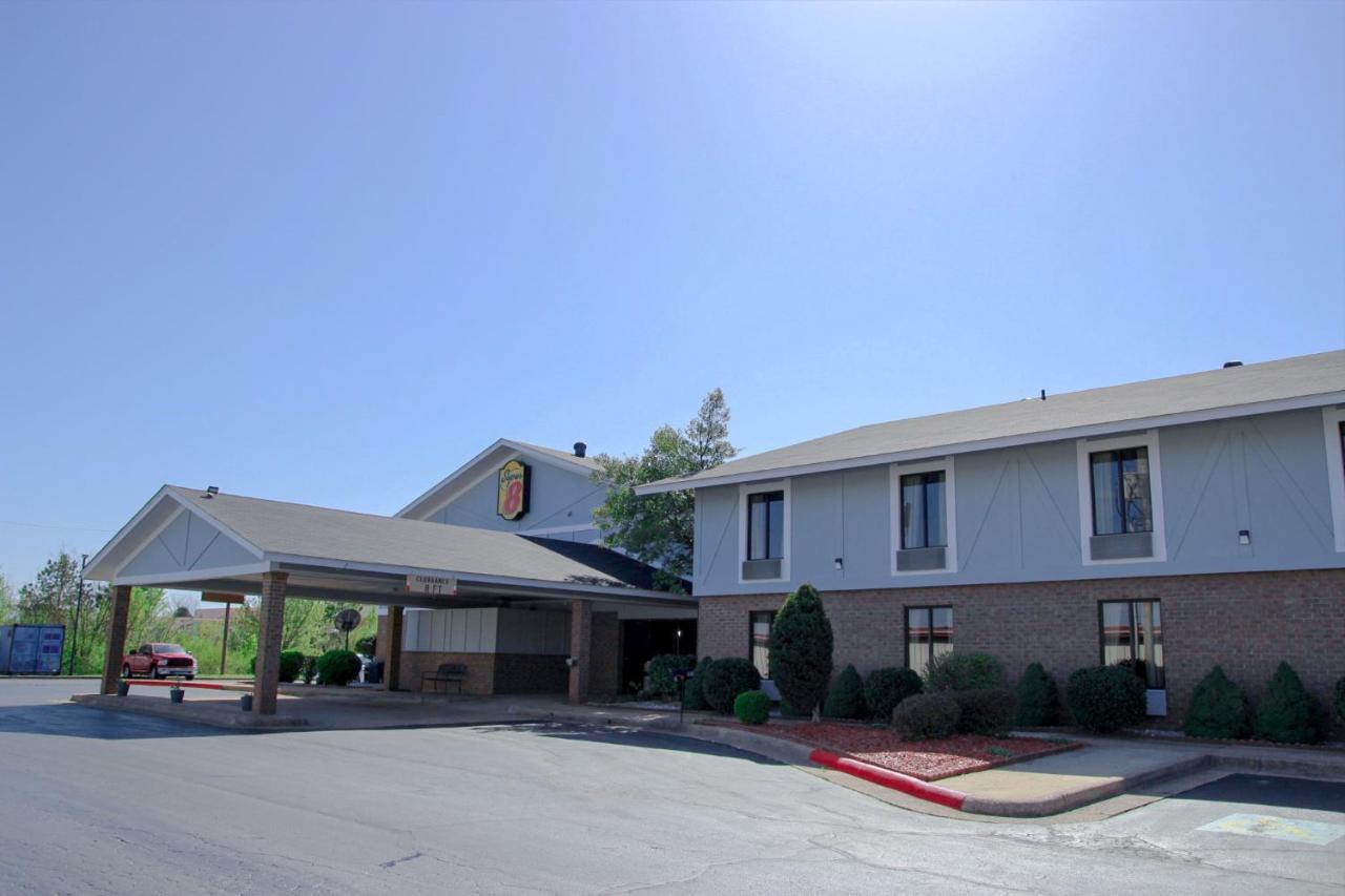 Super 8 By Wyndham Harrison Ar Motel Eksteriør bilde